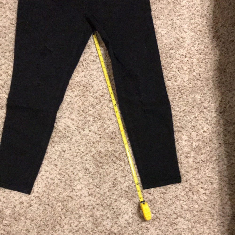 Style & Co - NWT - Distressed Curvy Skinny Leg - Picture 9 of 15